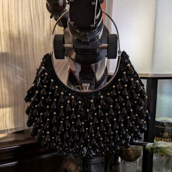 ⬇️PD⬇️FAR NINE BEADED W/BLACK & GOLD TOPPING FORMAL PURSE - Picture 1 of 8